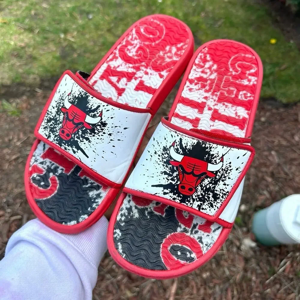 Chicago Bulls Team Pattern Gel‎ Slide Sandals Men’s Size 9/10 Red